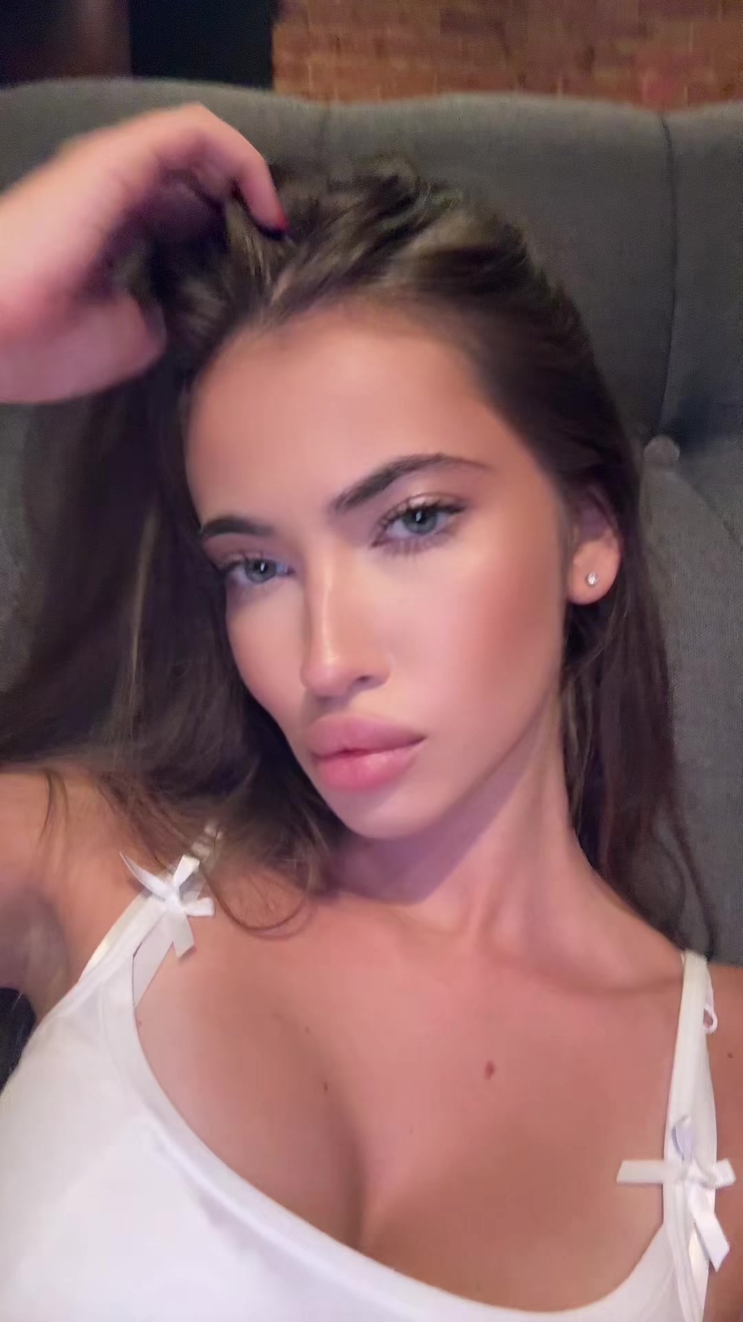 @Ellina