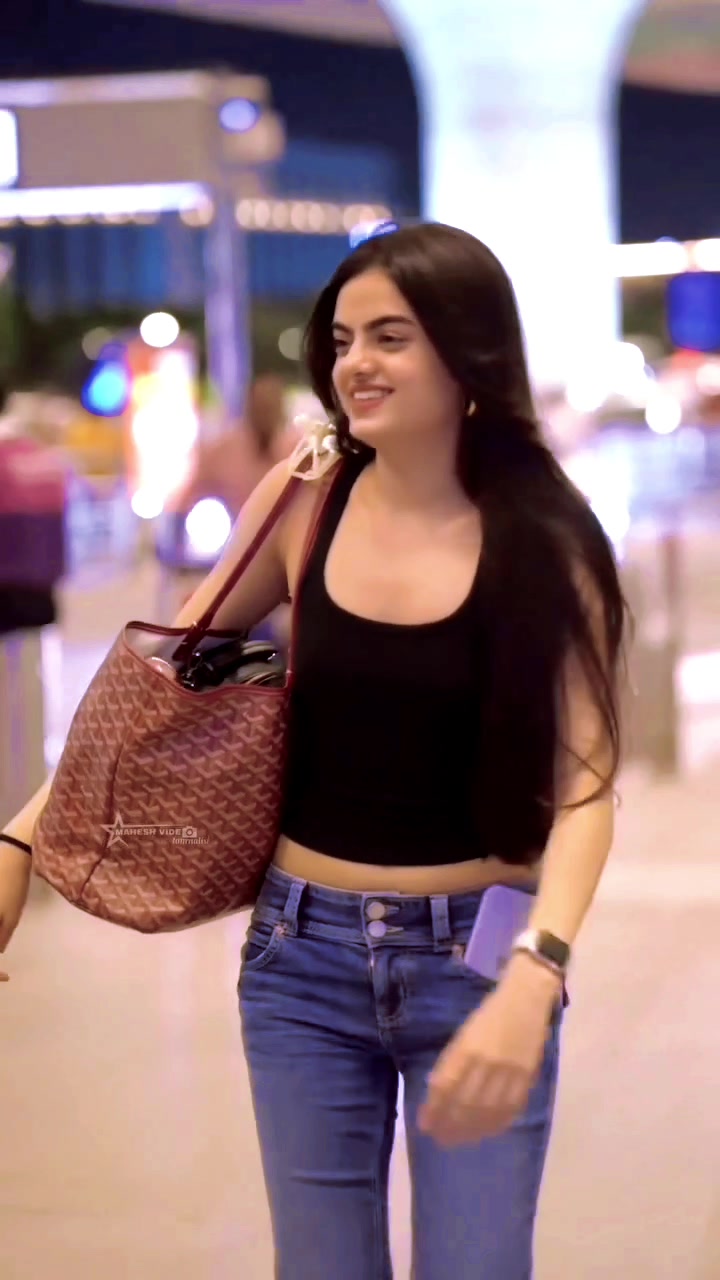 @RUHAANIKA DHAWAN