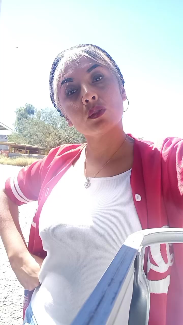 @Deyanira