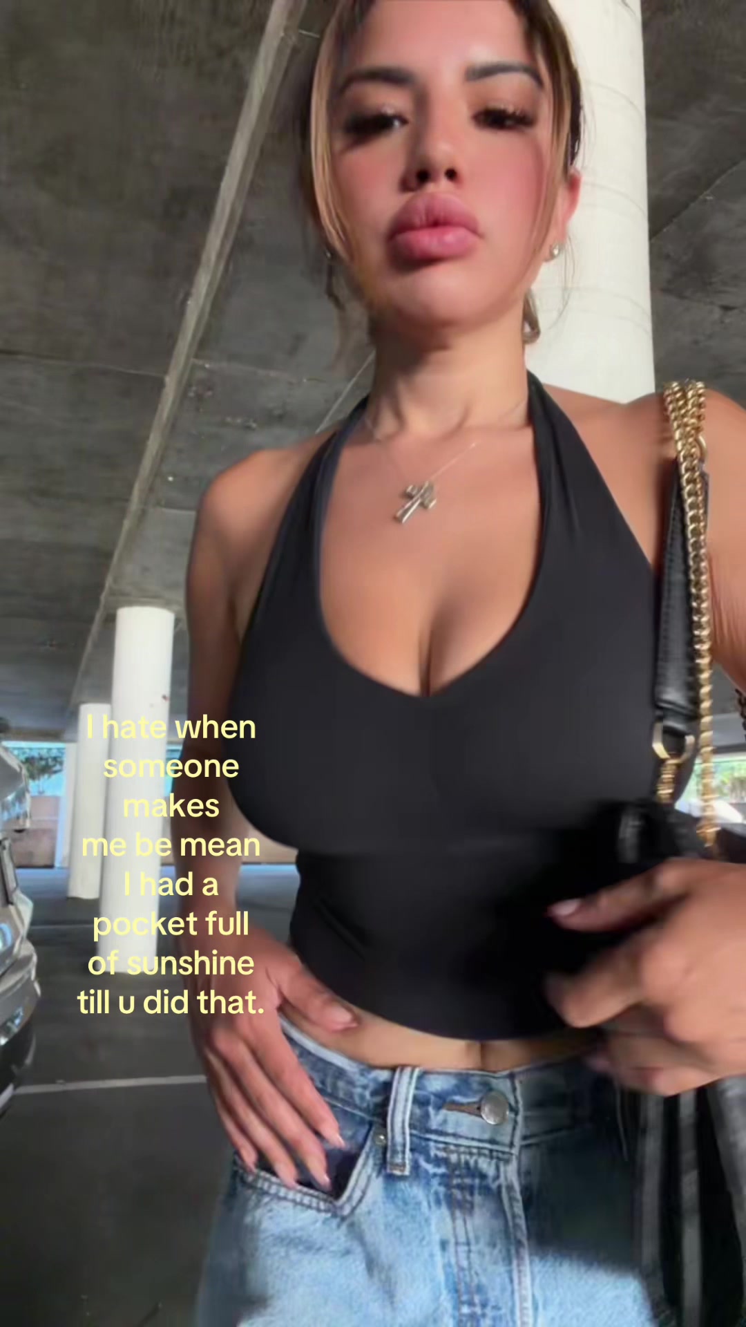 @Toomuchclass_