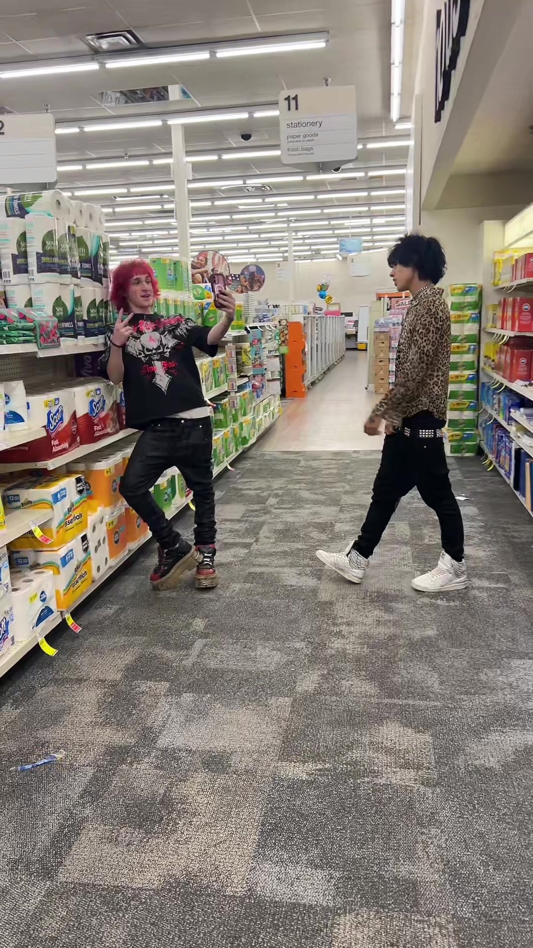 @Joji