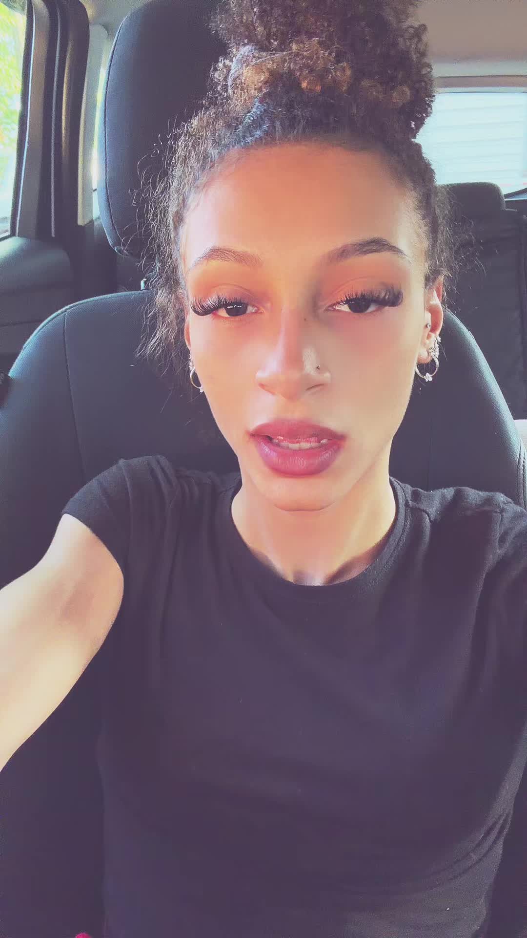 @carleeebaee