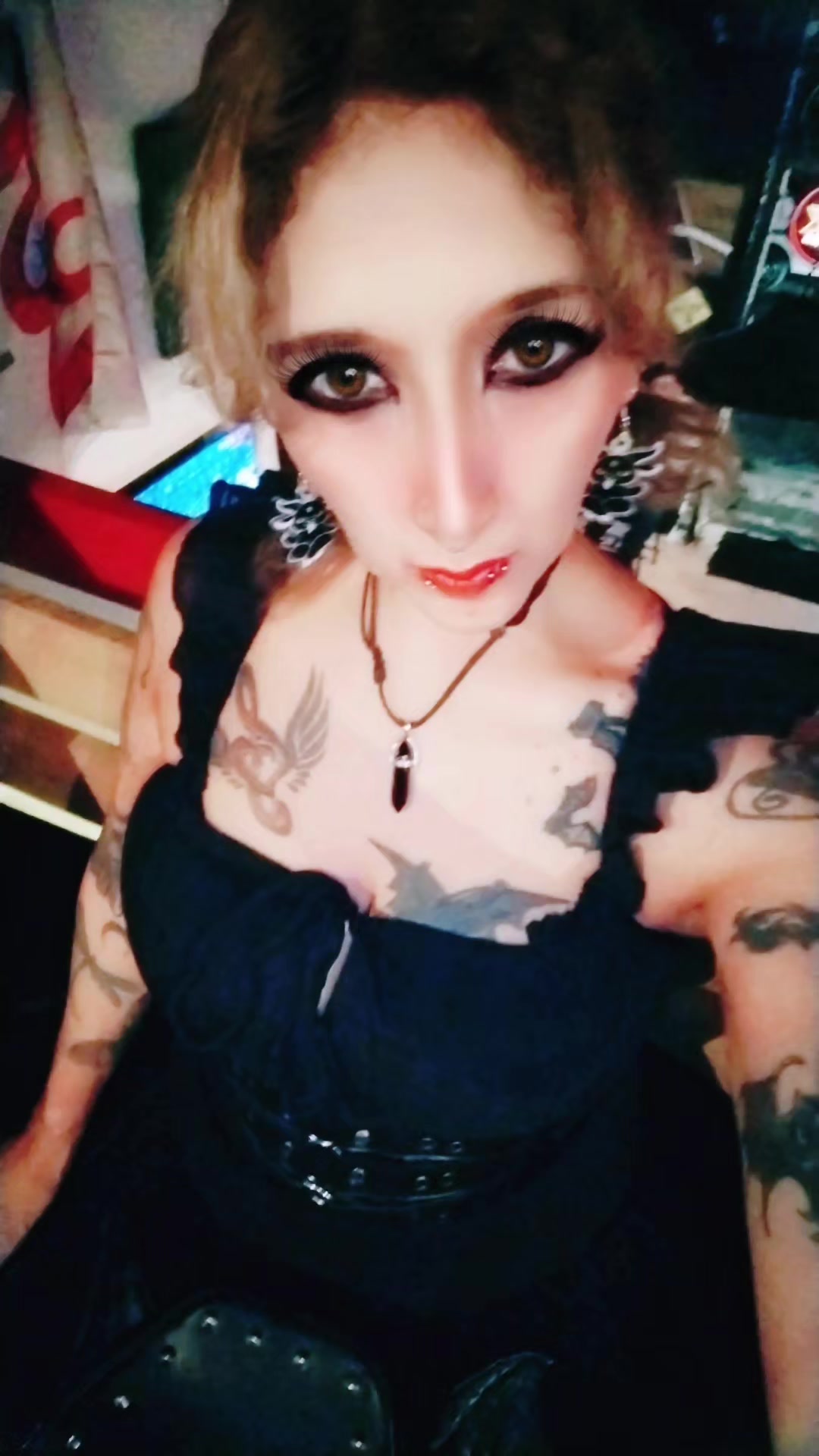 @🦇Emily vampire 🦇