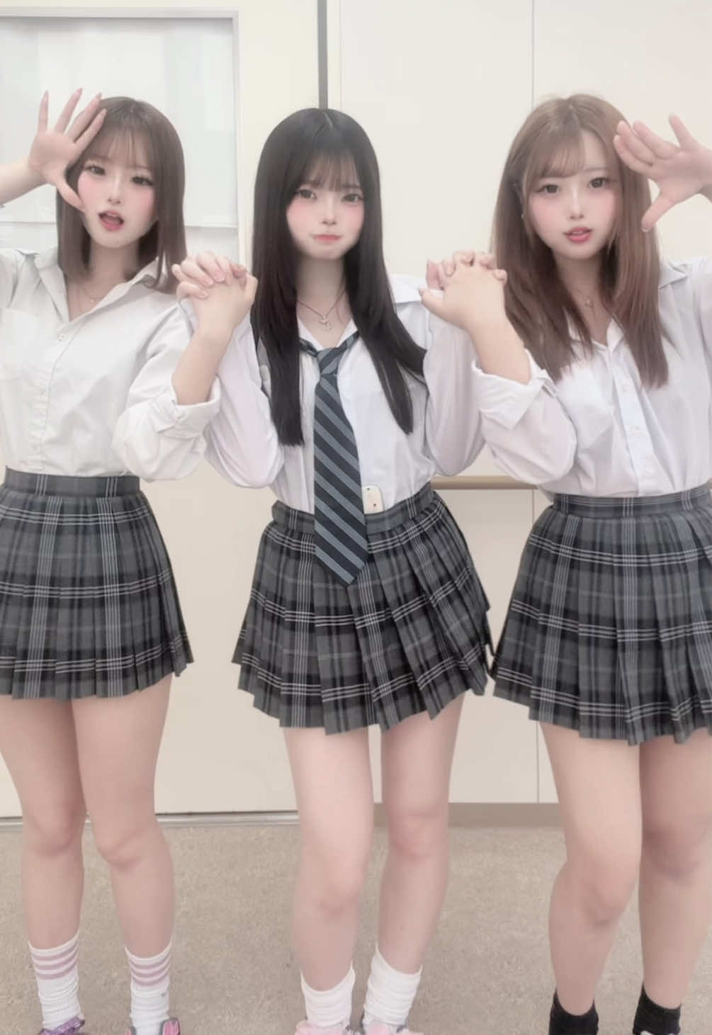 @やまりー