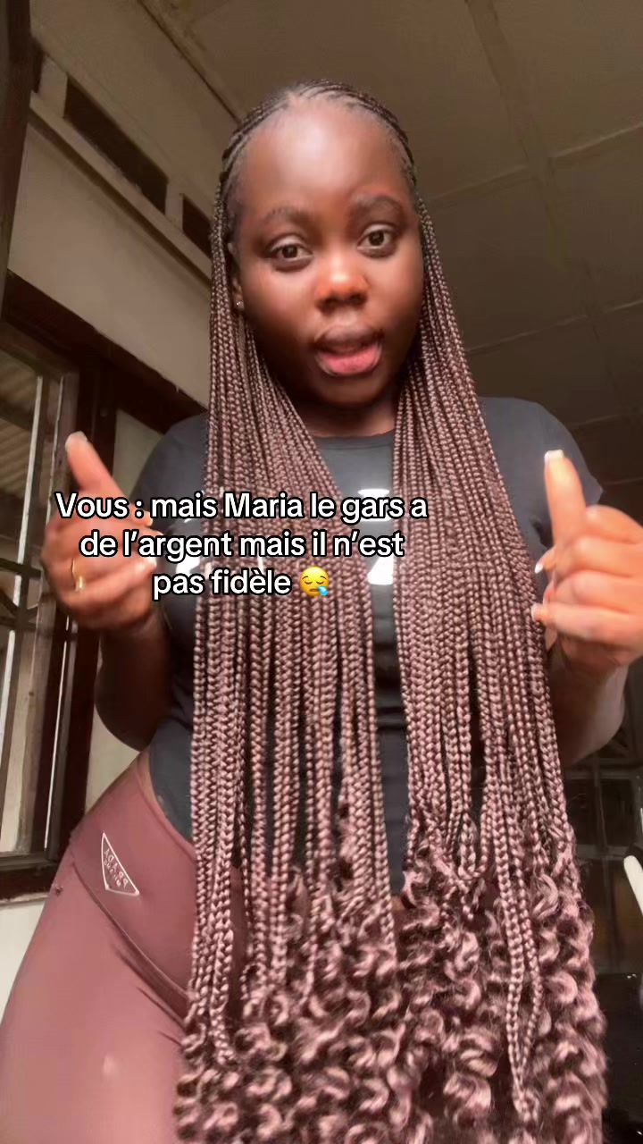 @APOUTSHOU🤍