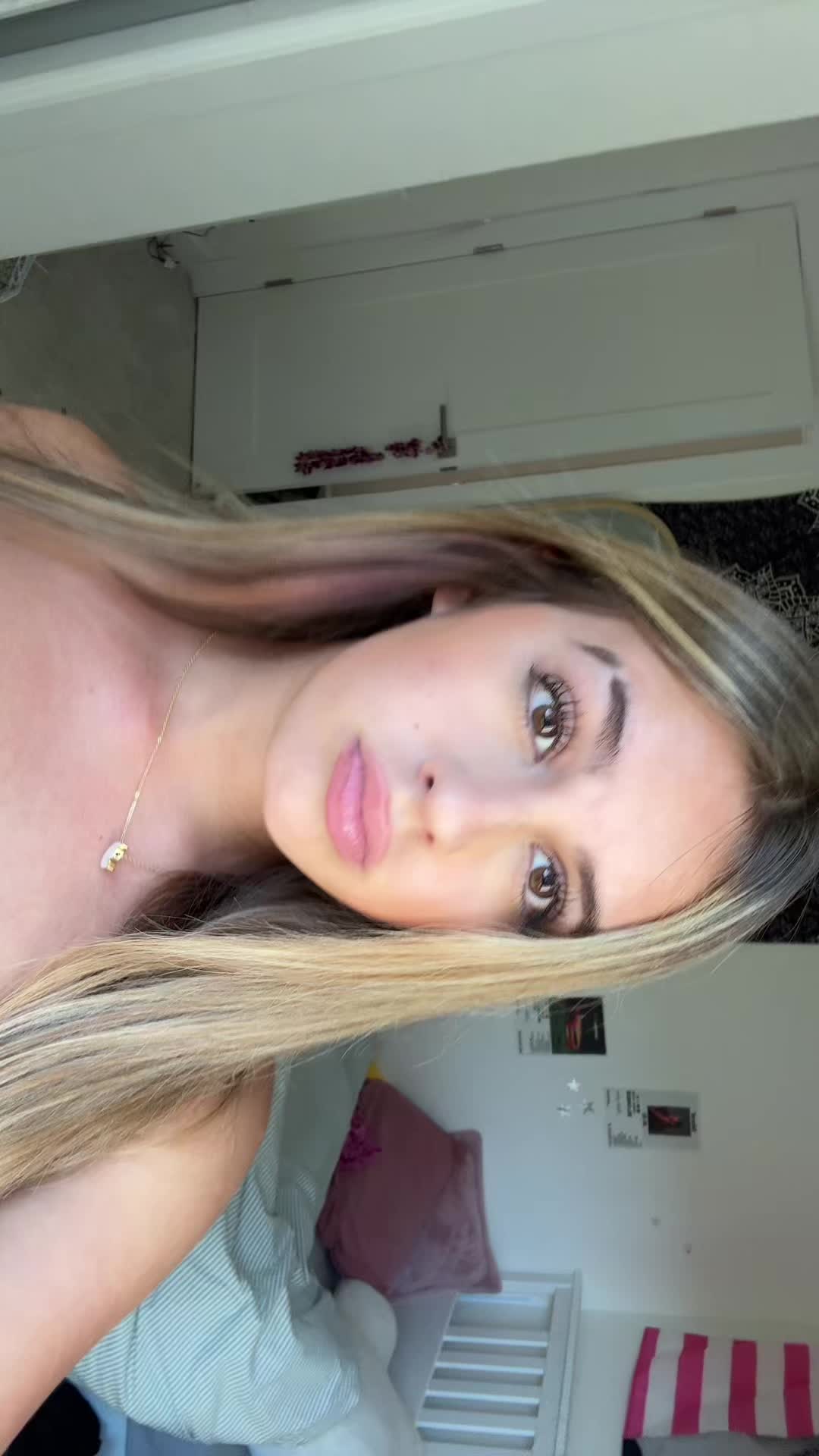 @e