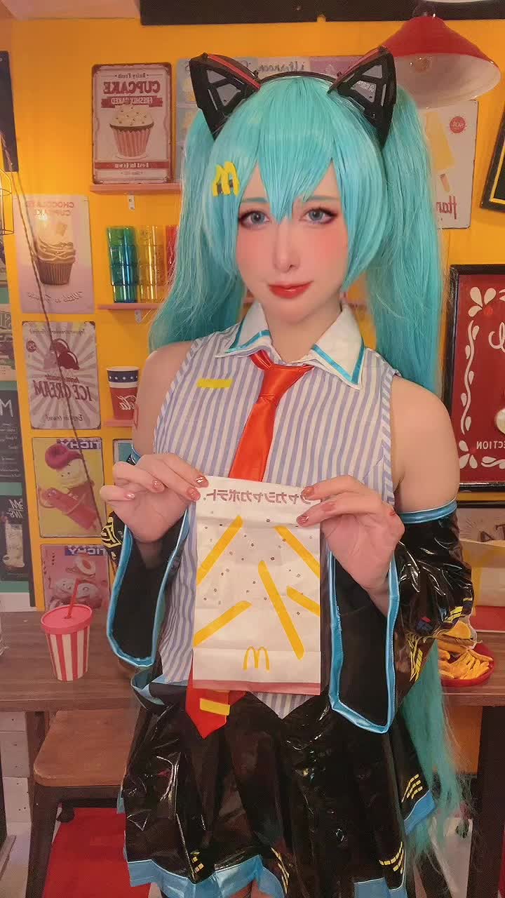 @黒ノ森ひじり