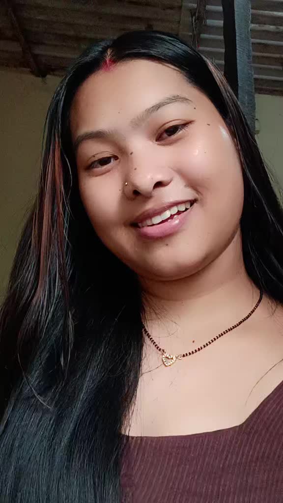 @Miss thapa 💋🤞