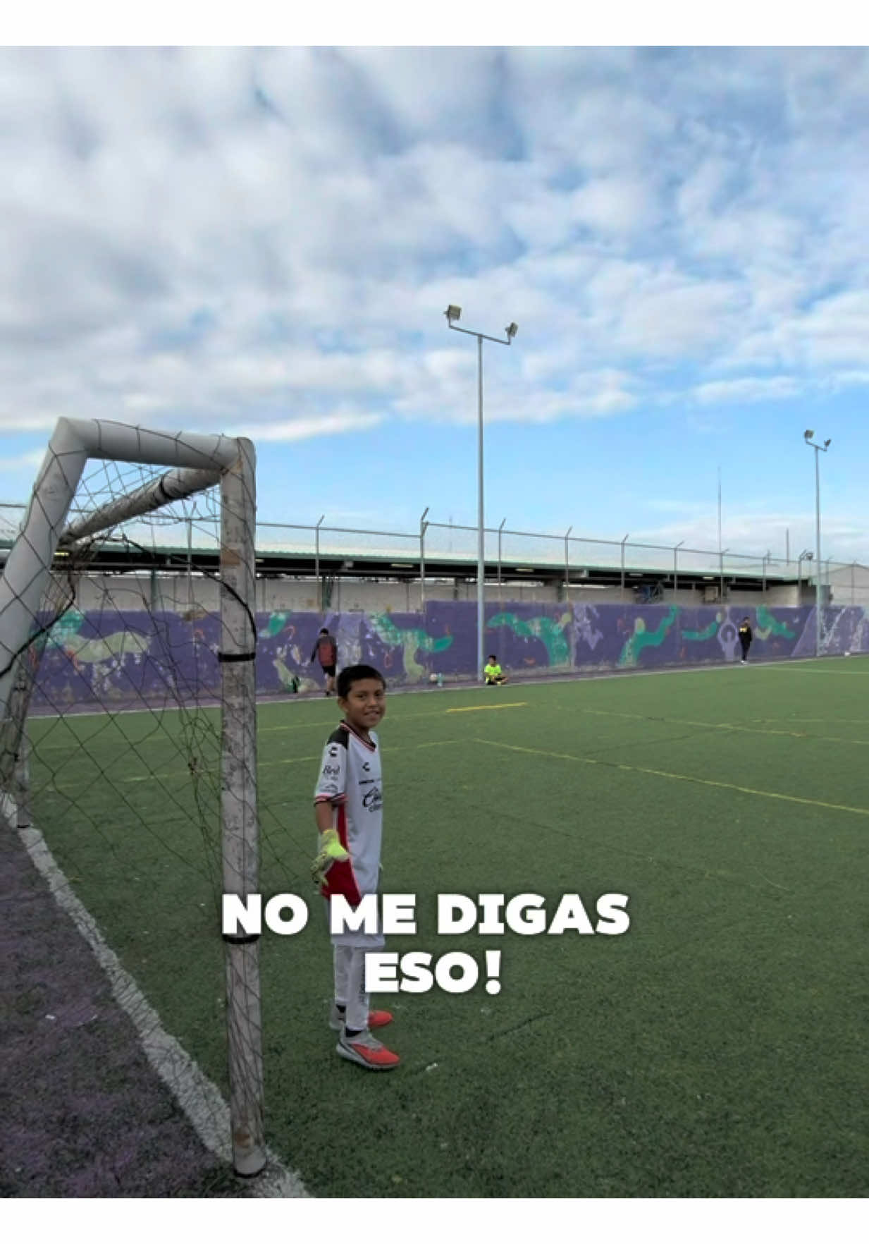 @Los Macías