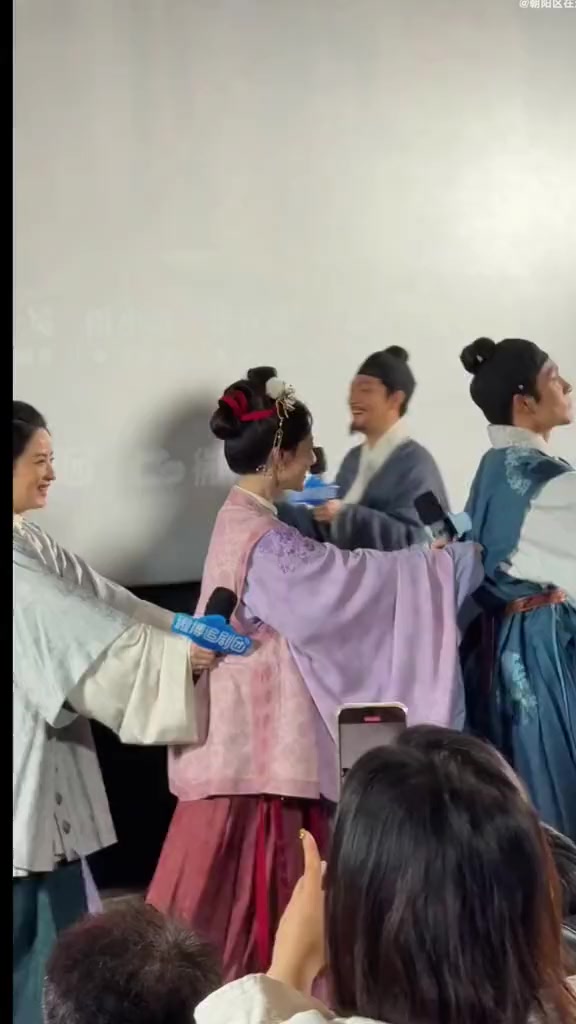 @Minh Nguyệt