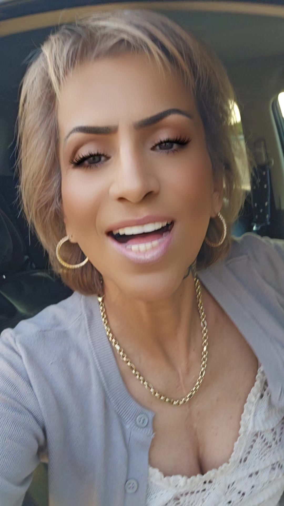 @Dee