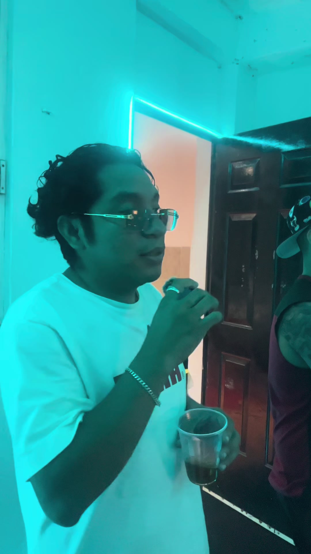 @Alex Logos