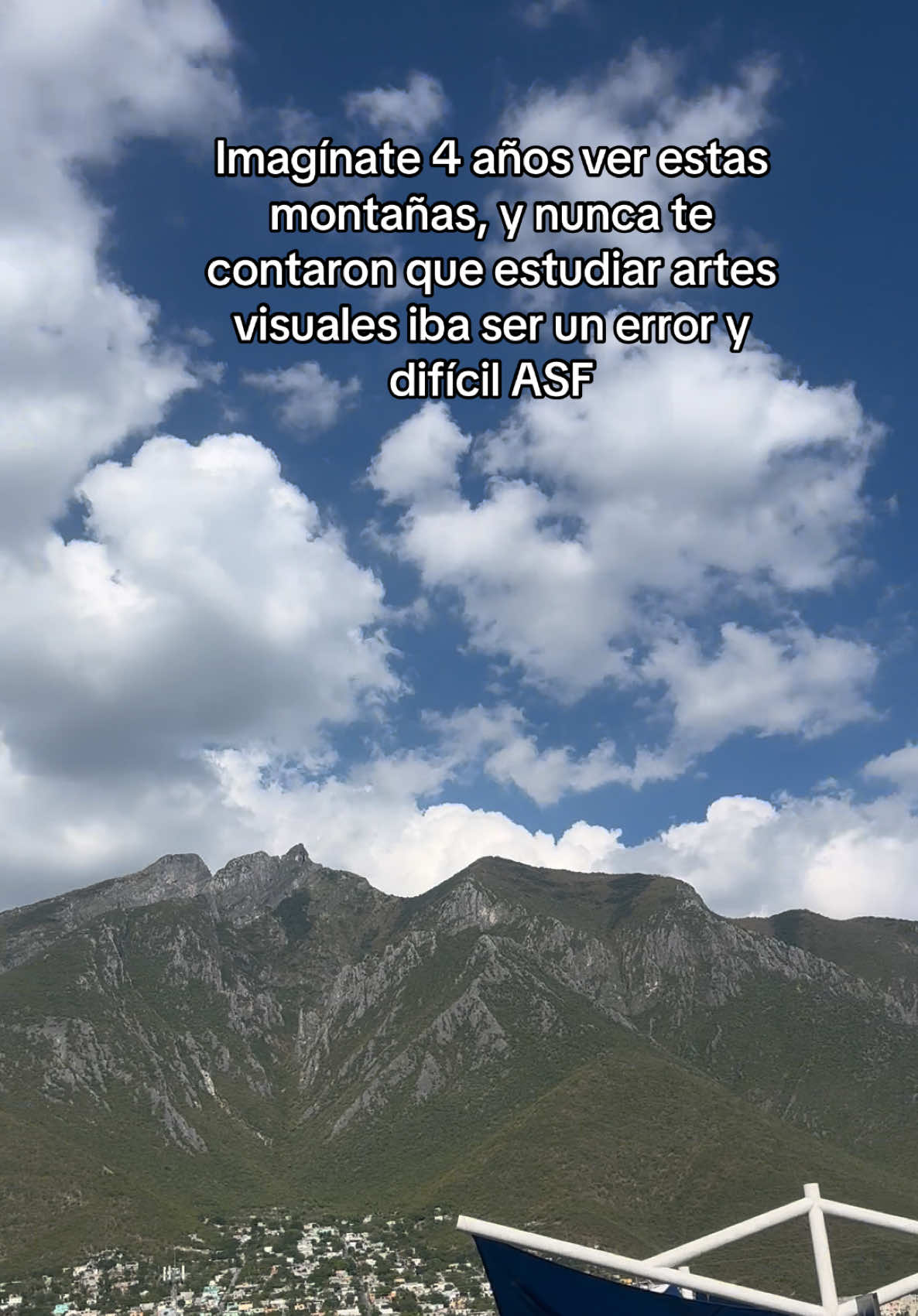 @lachicadelcentro