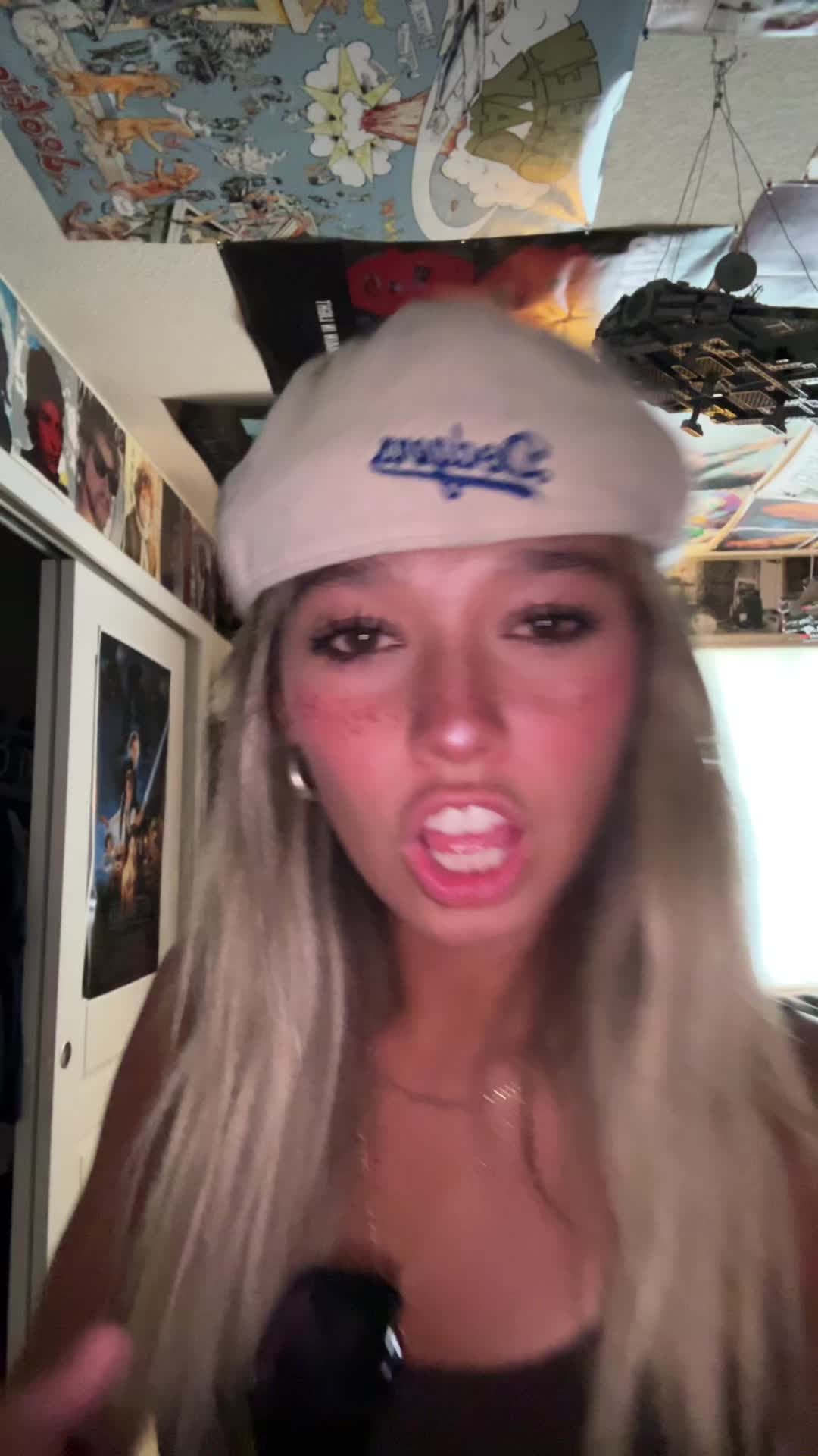 @Lily