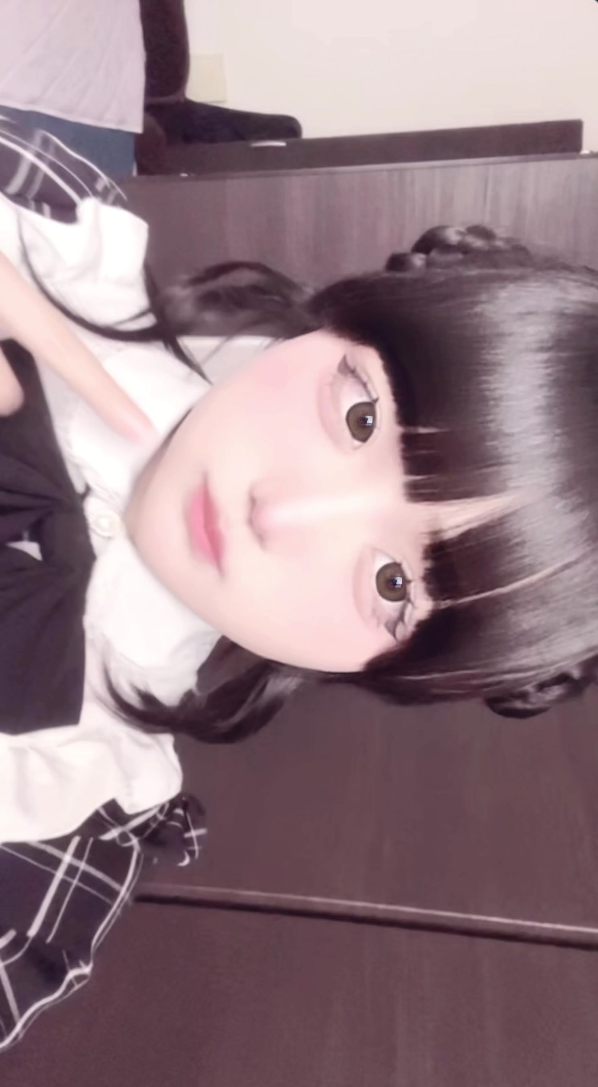 @もにもに