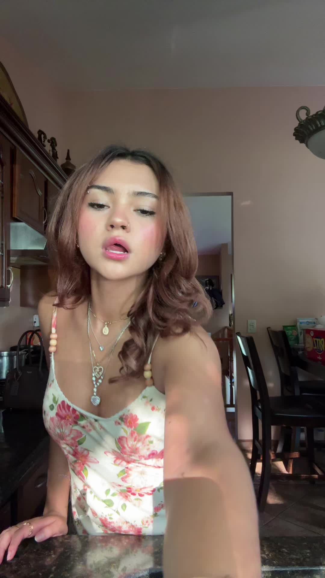 @️