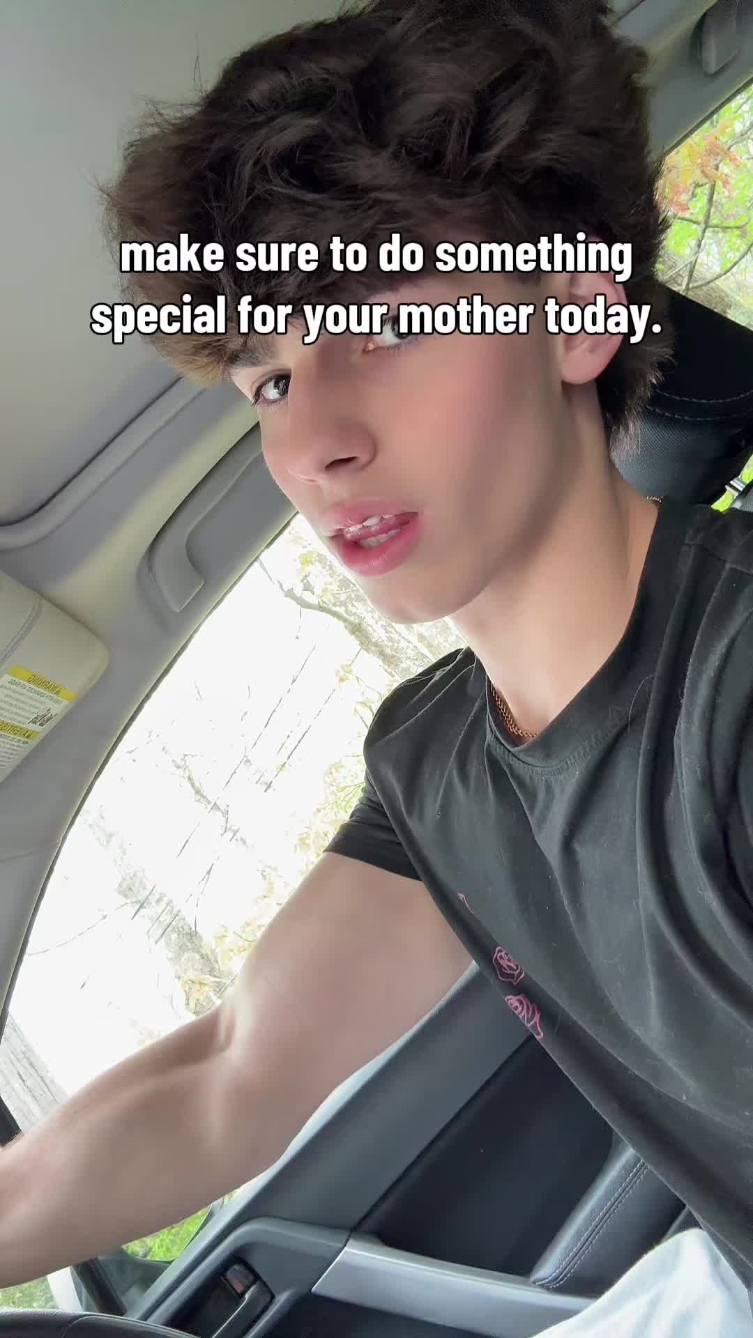 @AJ 🪿