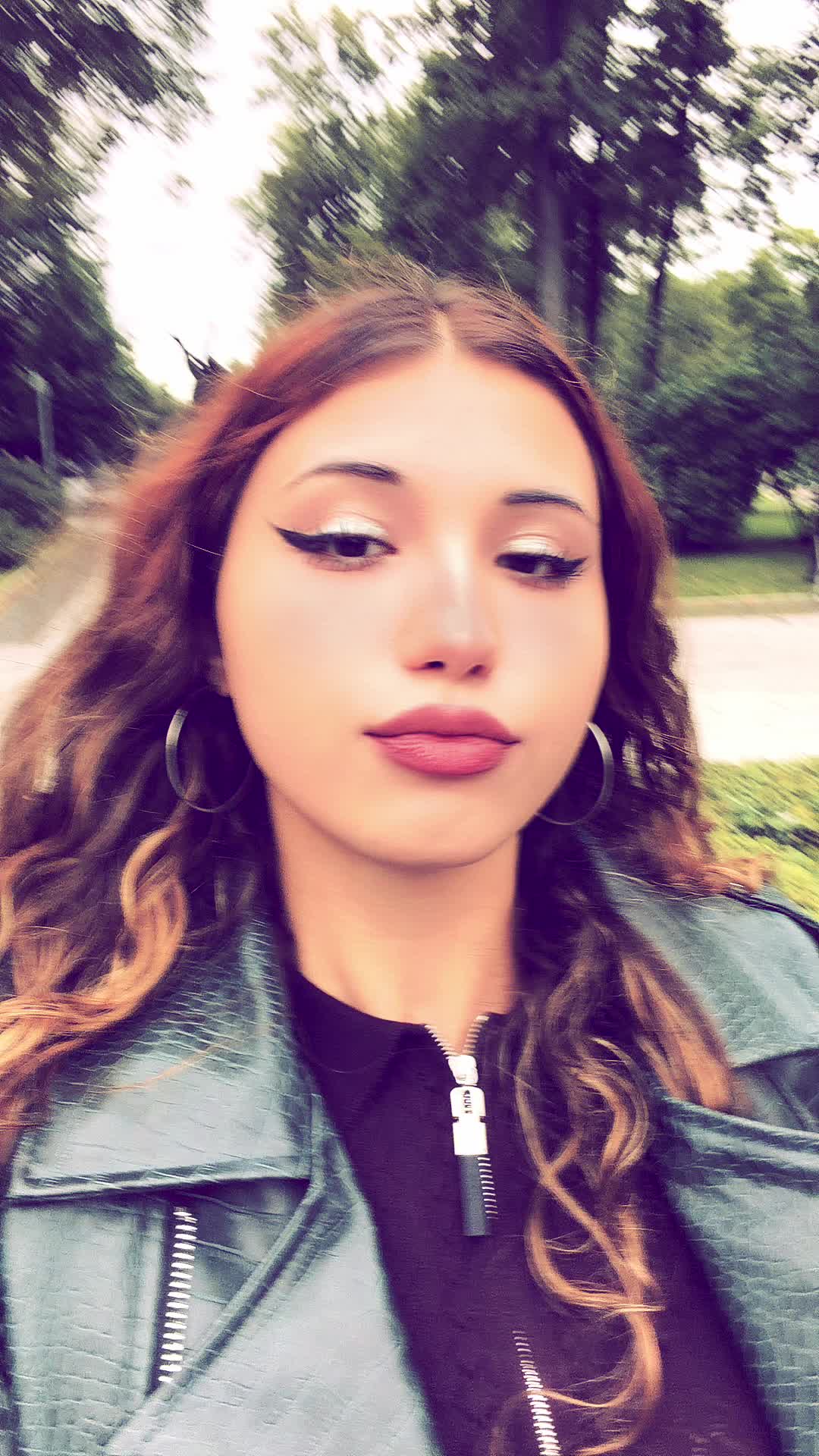 @Bebeee