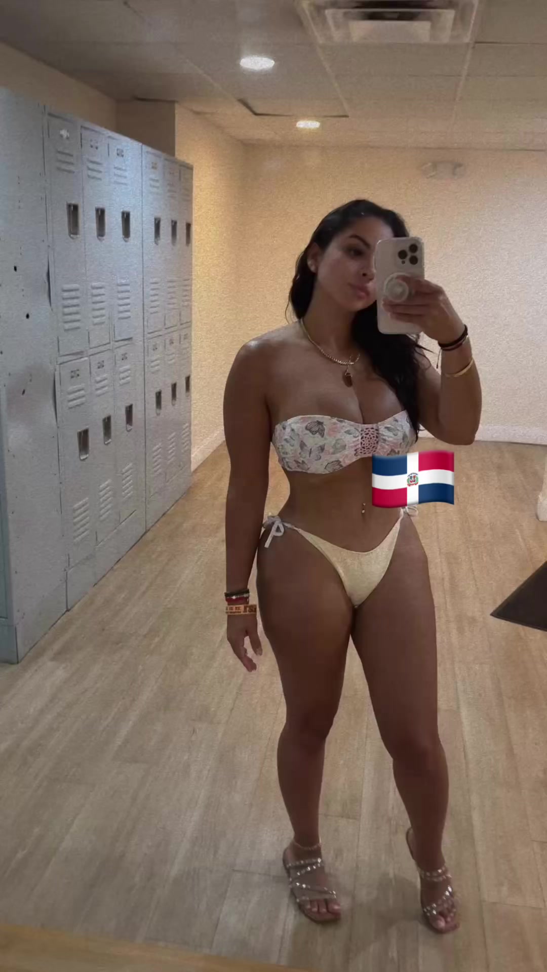 @Denisse721