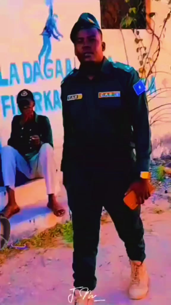 @Cabdirashiid Cusmaan