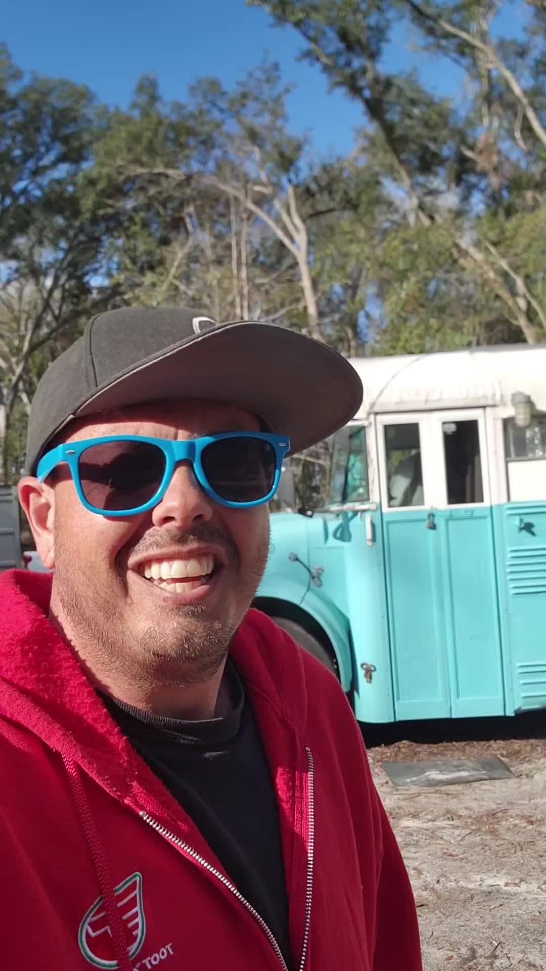 @Thefishbowlbus