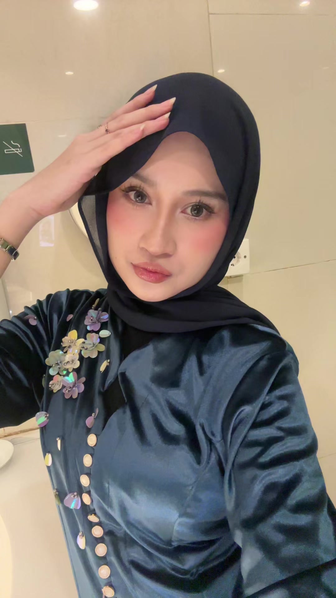 @sakin˚ ༘