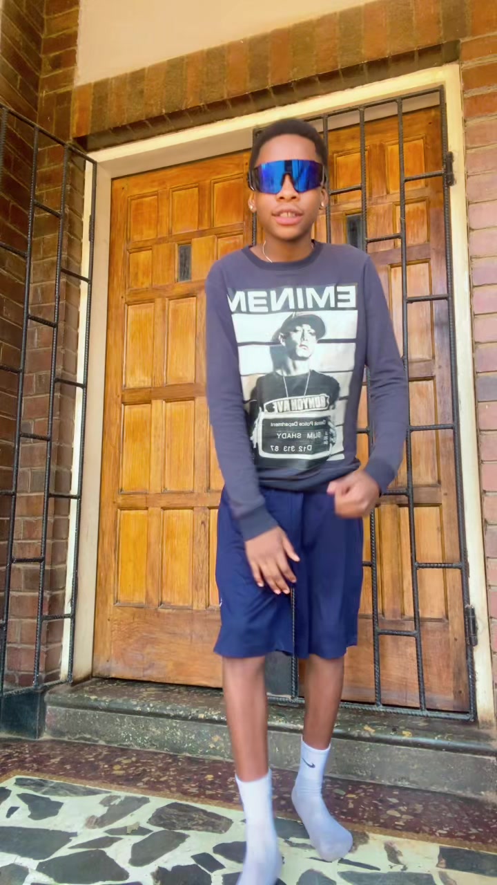 @Nkhosi_