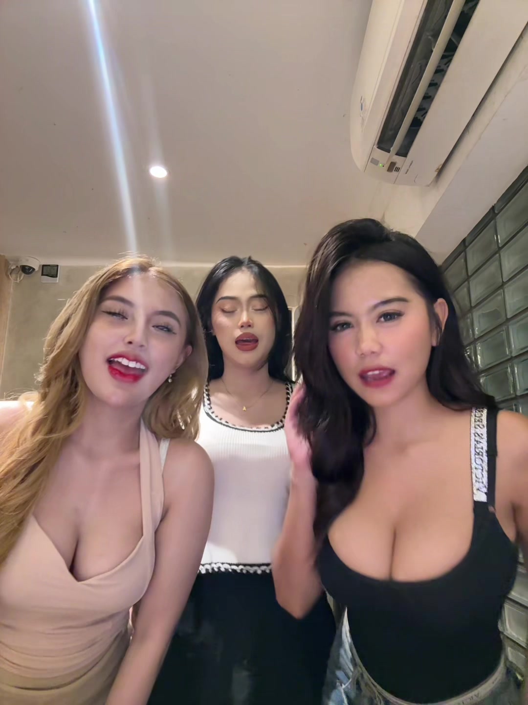 @iyencyyyy
