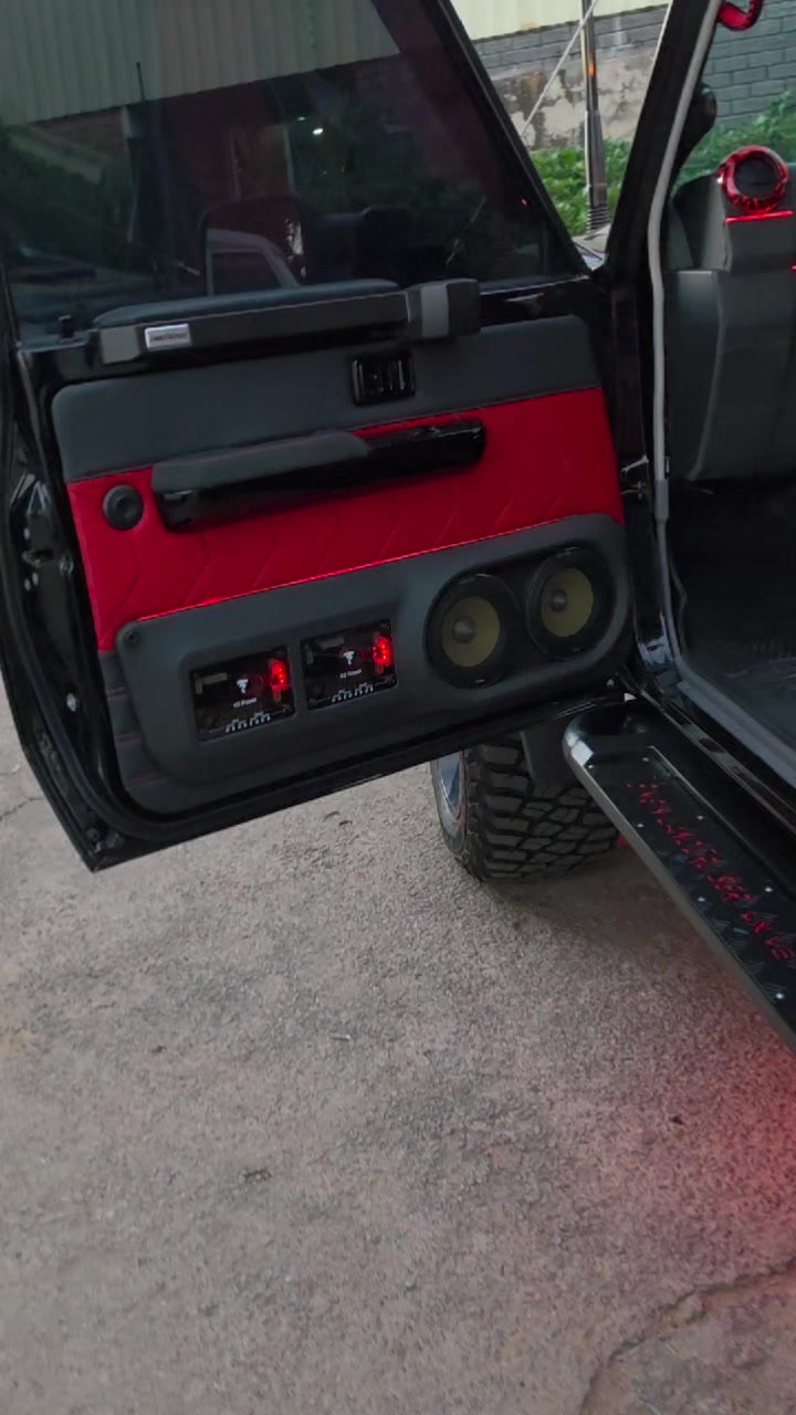 @Robot Auto 4x4 Customs