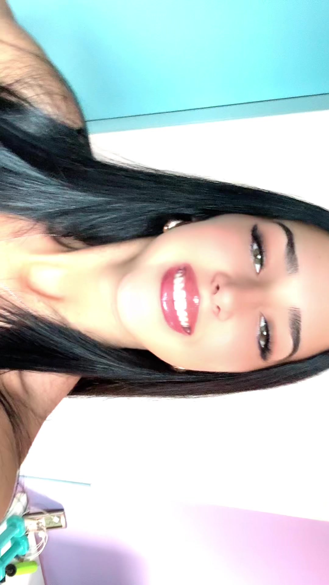 @Tina