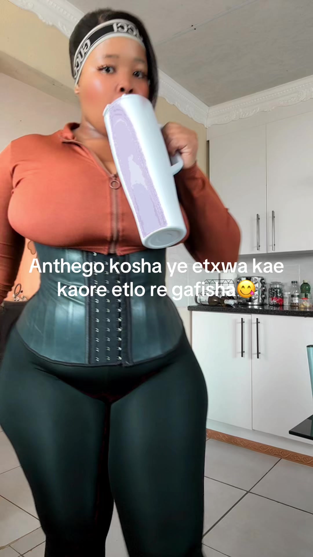 @Curvilicious 🥰F