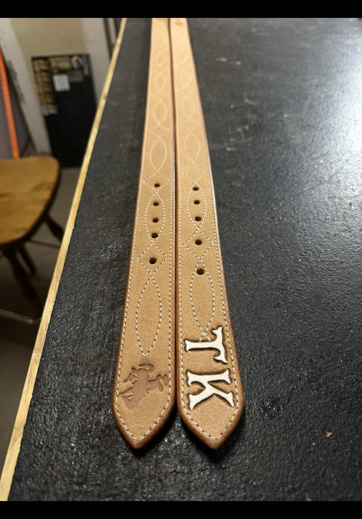 @cnewts_custom_leather