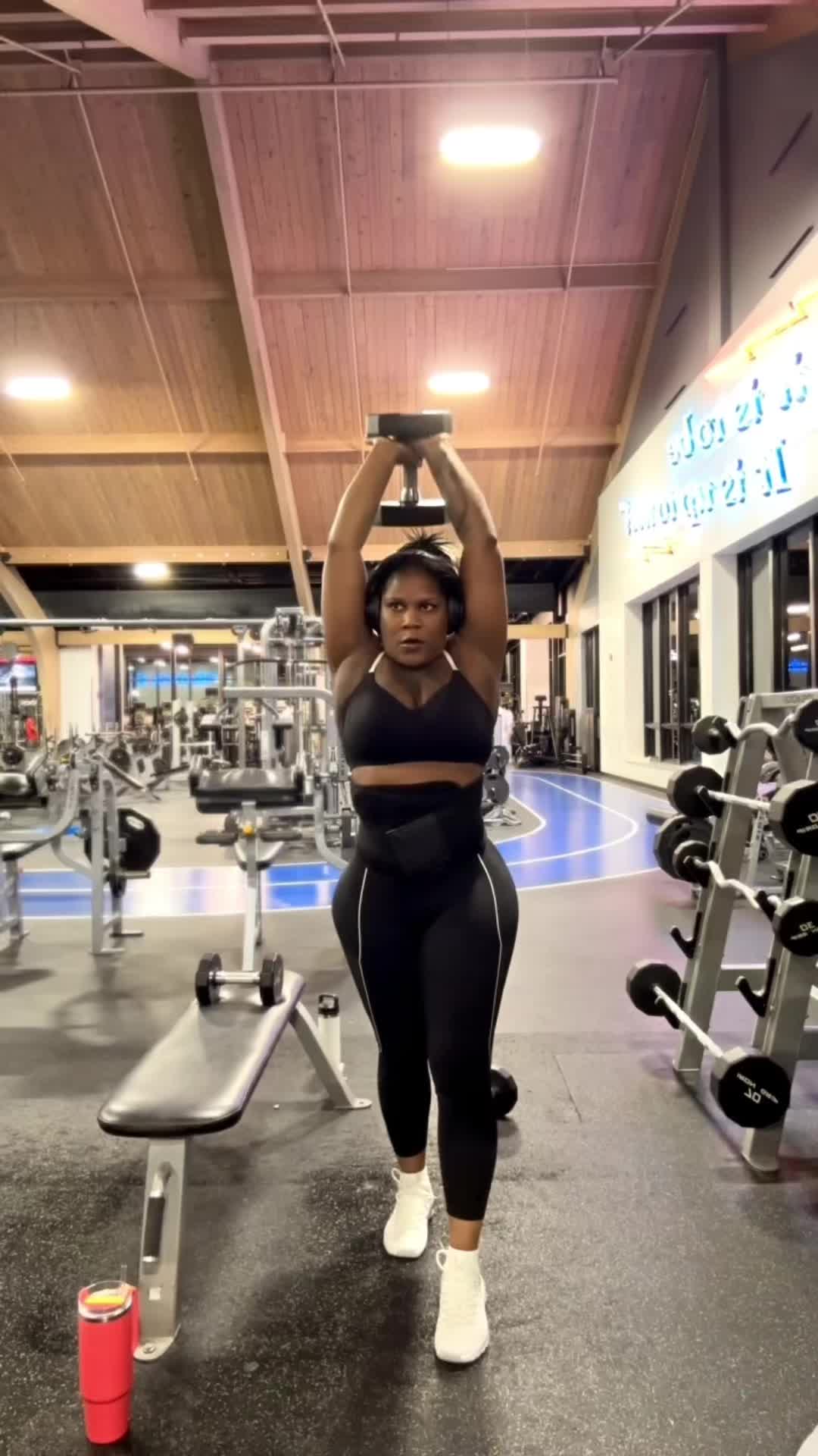 @Monique