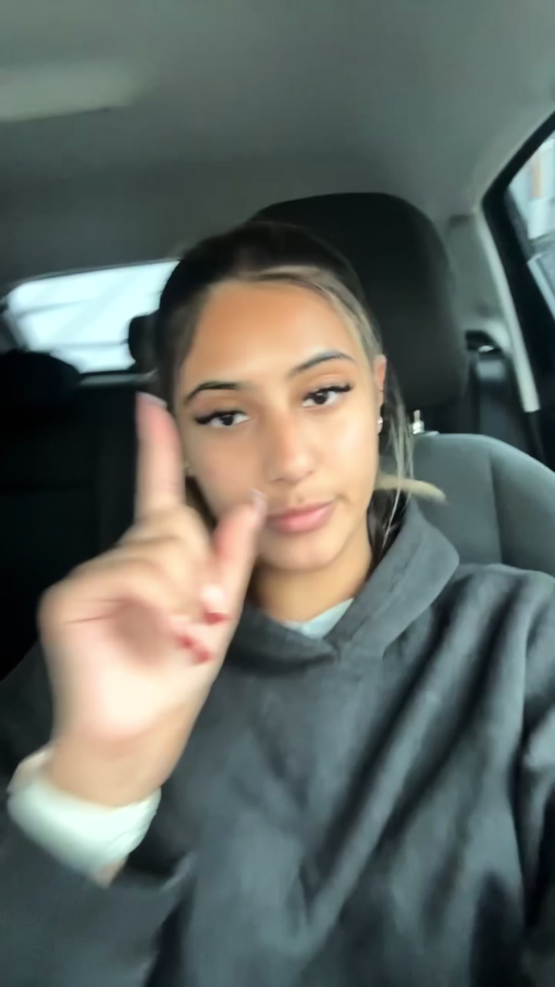 @v