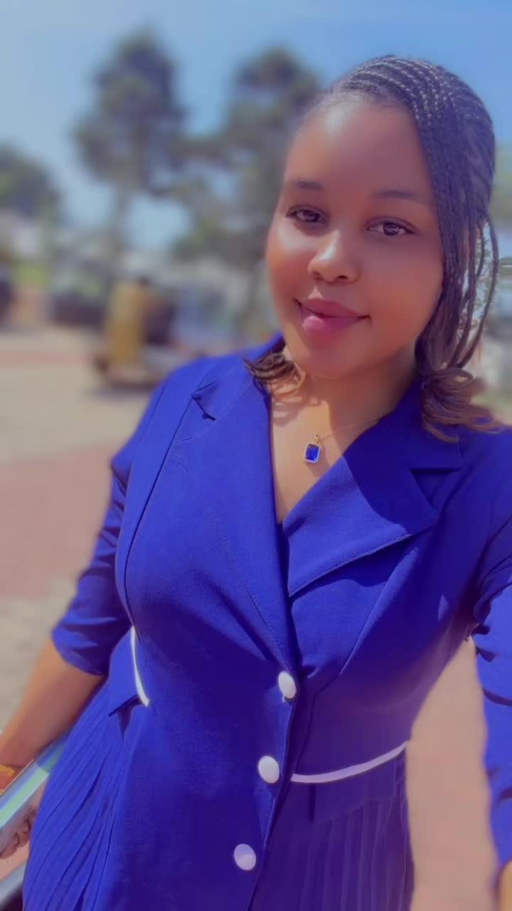@Ms_D😻🦋💫