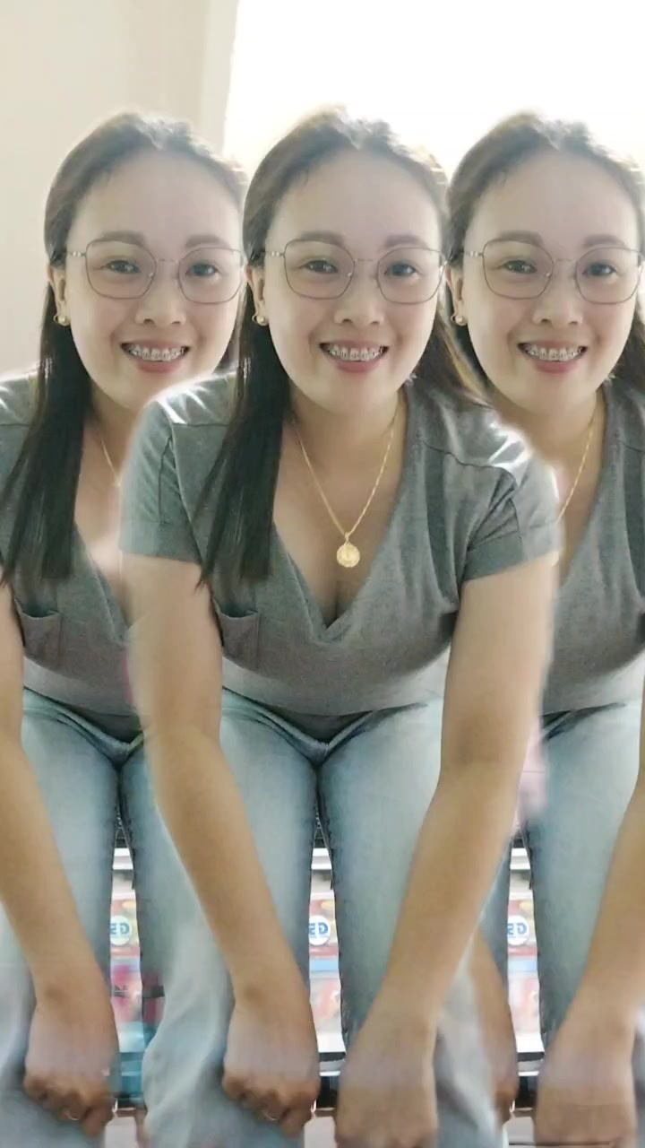 @FurMomCel🤎
