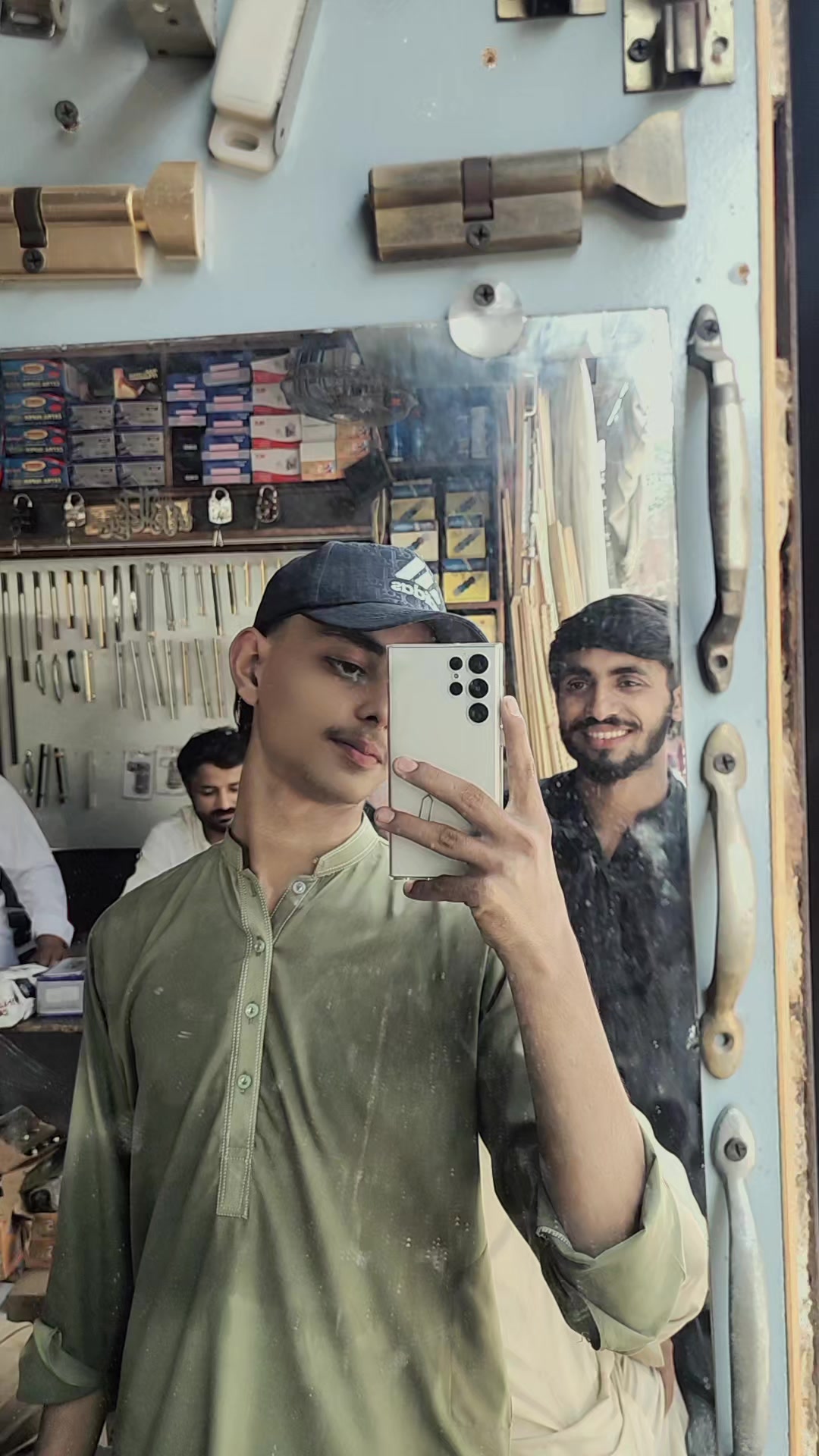 @💫AWAIS✨