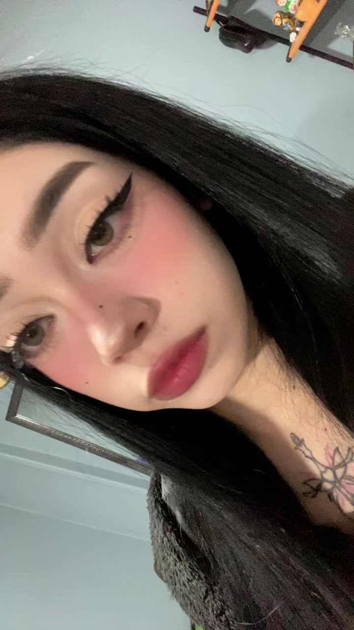 @alethvu