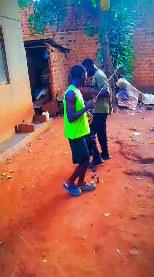 @Kabazzi_ug256