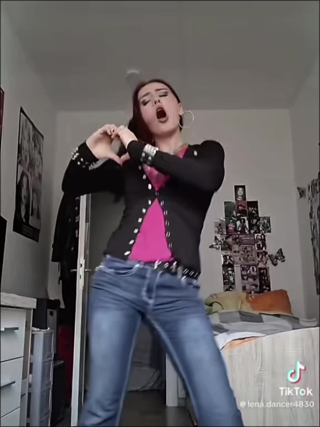 @๐‘