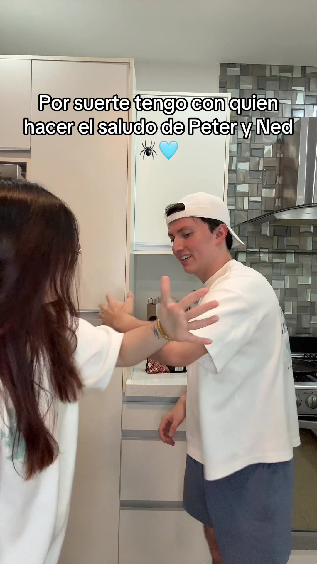 @Alex𓂀Dávila