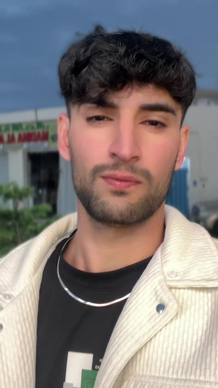 @C J ♨️ 💔