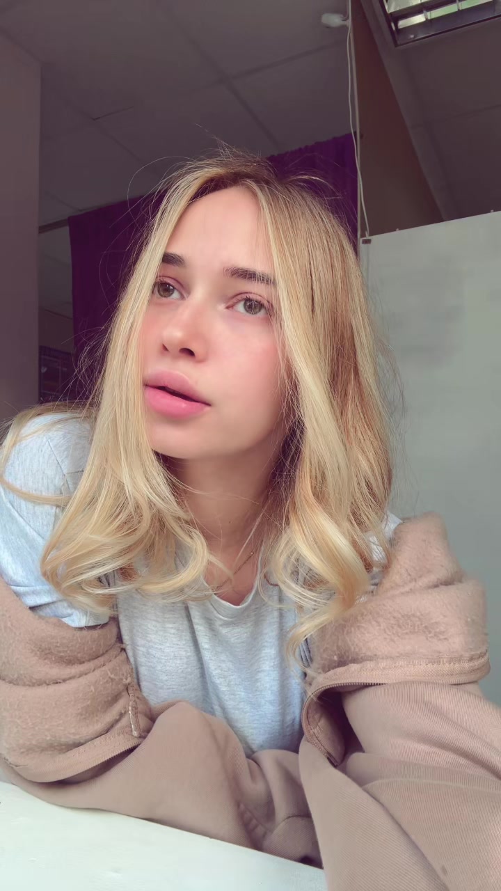 @𝓐𝓵𝔂𝓪 🧸