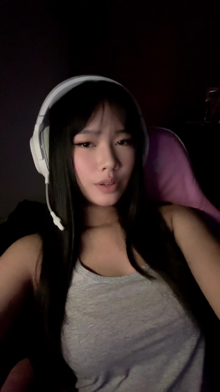 @Chin