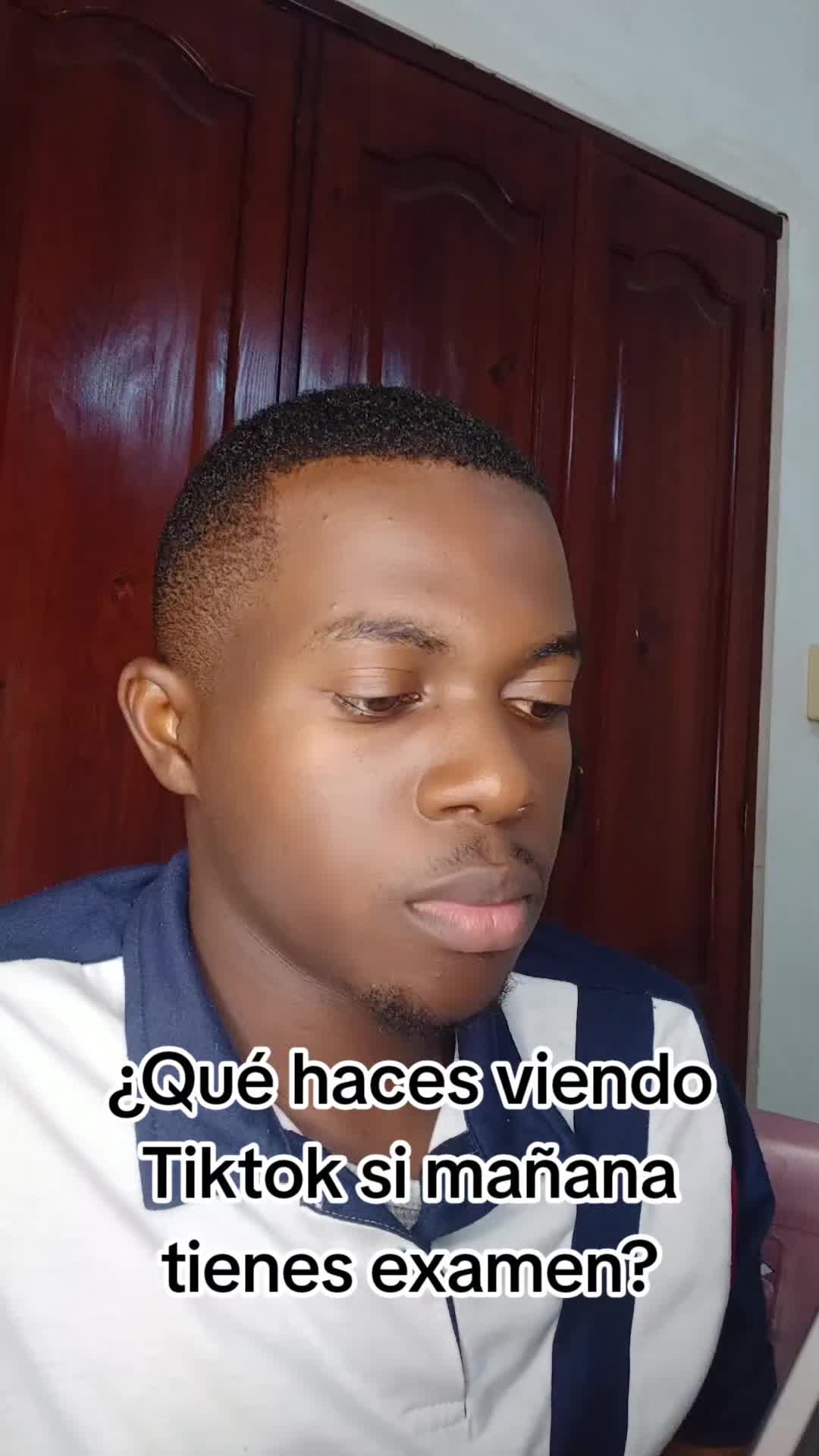 @unprofeconaura 😎