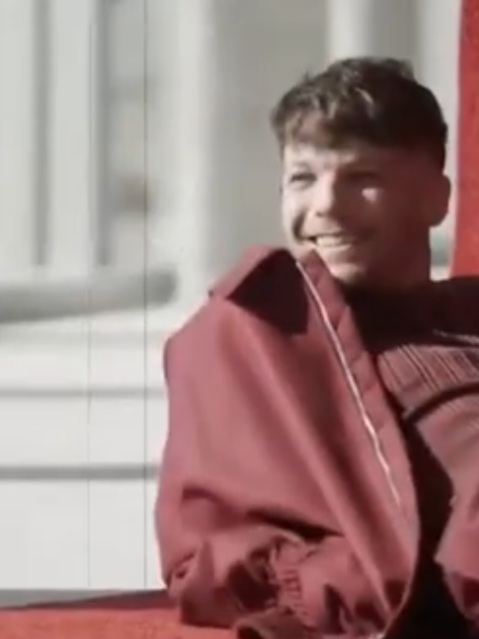 @Kellie Kelloggs ๐ Love Louis