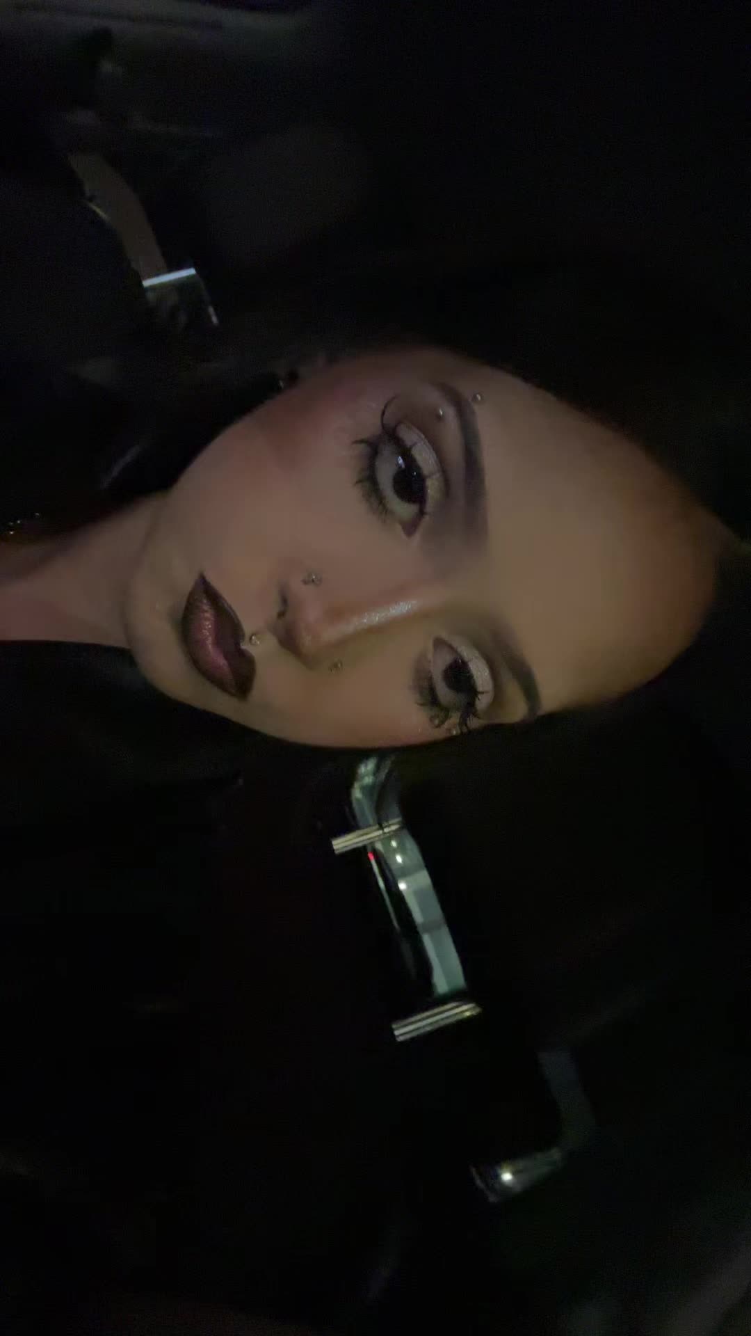 @🧟&zwj;♀️