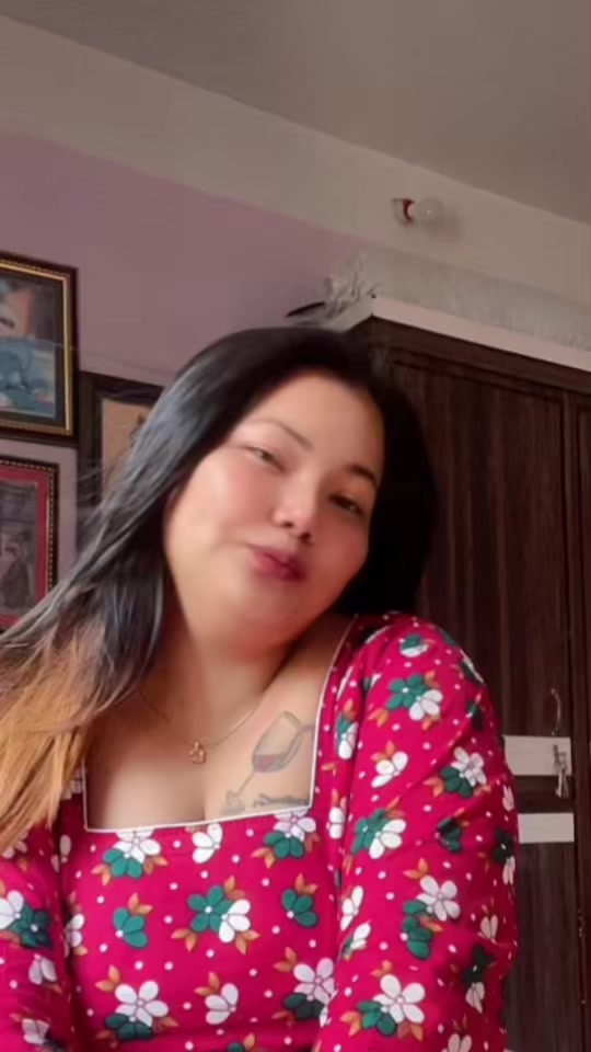 @Sneha&ensp;bhujel