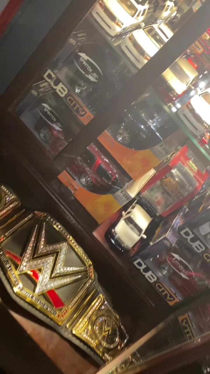 @El Rodriguez Toys 🦍