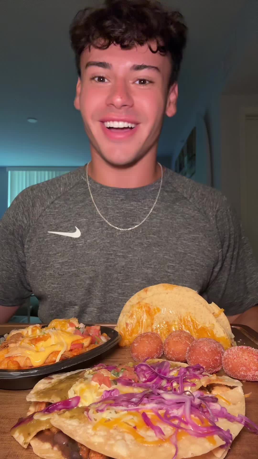 @dylaneatss